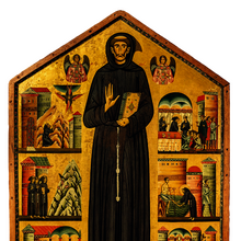 Hausförmiges Gemälde von Bonaventura Berlinghieri, das den Heiligen Franziskus von Assisi mit sechs Szenen aus seiner Vita zeigt. Er steht mittig und füllt den Raum von oben bis unten aus. Auf jeder seiner Seiten sind drei Szenen übereinander dargestellt.
