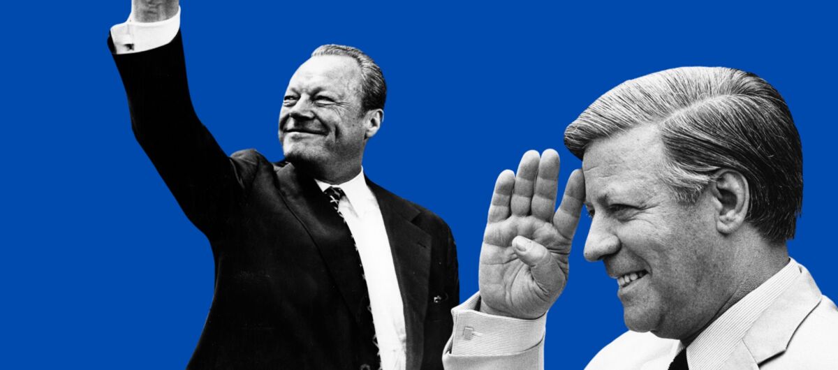 Auf dem Bild sind zwei Männer im Anzug zu sehen, Es sind Willy Brandt (links) und Helmut Schmidt (rechts).
